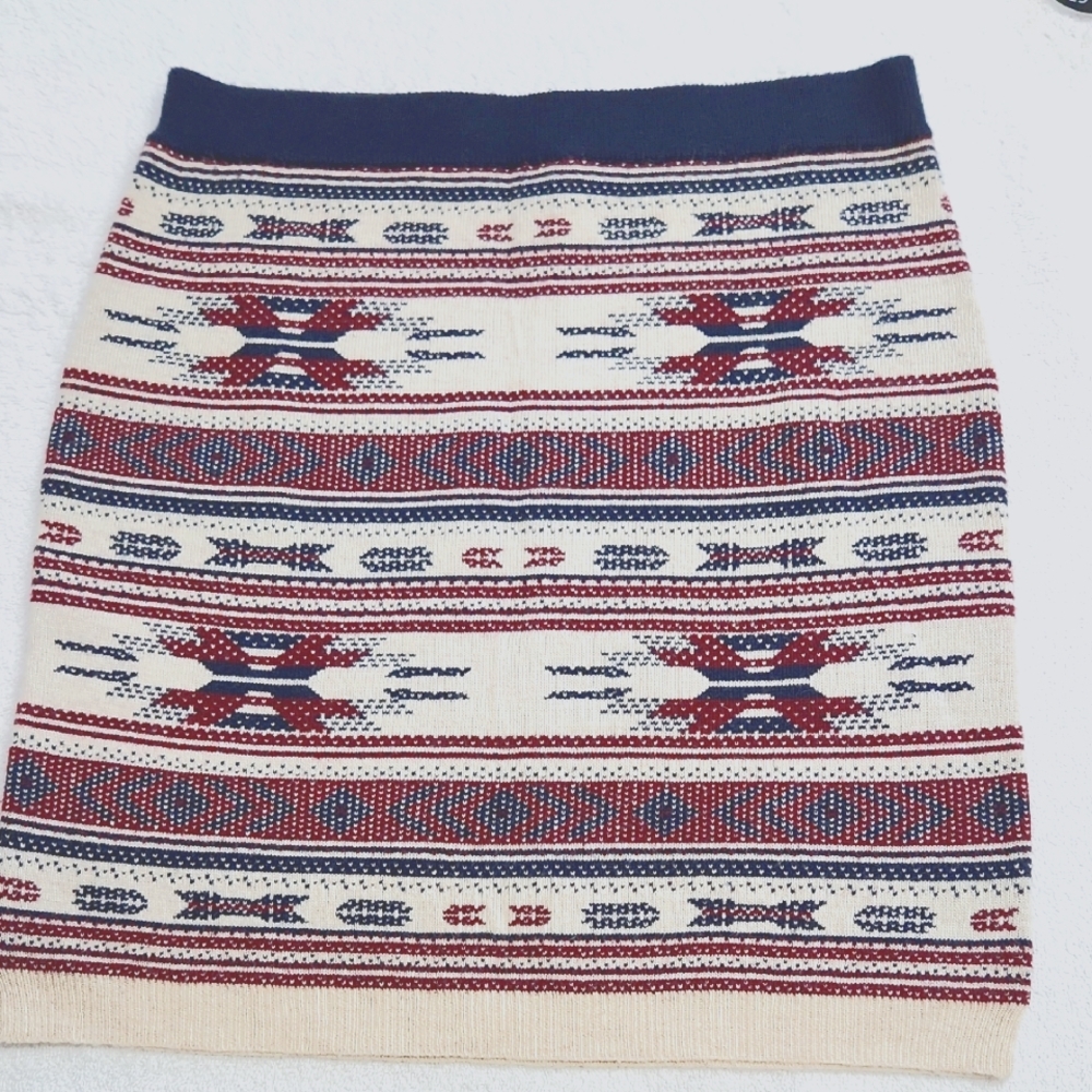Skies Are Blue Knit Skirt sz medium